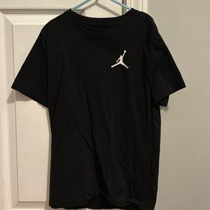 Boys Jordan T-shirt. Youth Medium 10 12